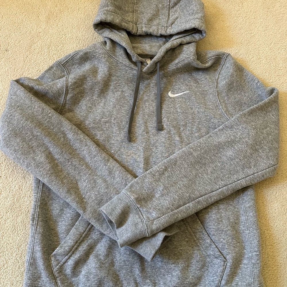 Nike women’s pullover fleece hoodie